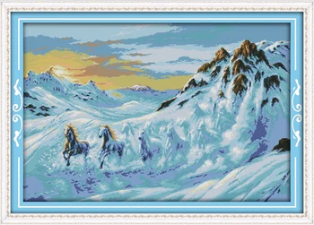 La alegría del domingo de Pre-impreso Kit de punto de Cruz Fácil Patrón de Aida Estampado de la Tela Bordado Set-Caballos Corriendo En La Nieve de la Montaña