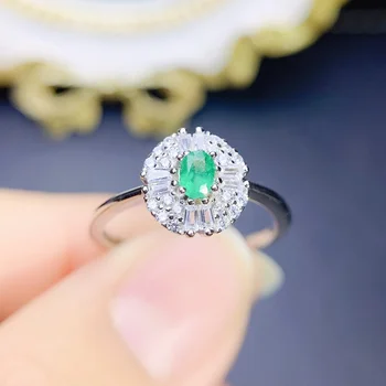 Natural real verde esmeralda anillo Pequeño de lujo de estilo Libre del envío 3*4 mm 0.25 ct de la piedra preciosa de la plata esterlina 925 joyería Fina J238198