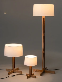 Casa de familia sólida de madera decorativa lámpara de mesa Nórdica personalidad creativa lámpara de pie diseñador sala de estar dormitorio del hotel de la lámpara
