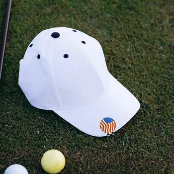 Pelota de Golf Marcadores Portátil Duradero Creativo con el Diseño Simple de la Bandera de la Forma del Sombrero de la Abrazadera de Deportes de Suministros para los Adultos a los Niños