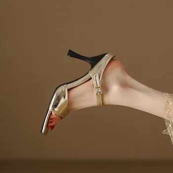 Oversize de Gran tamaño de Gran tamaño de la Plaza de los dedos de los pies con Tacones Zapatillas zapatos de mujer con diseño de cuero de la sandalia de las mujeres de metal Cómodo