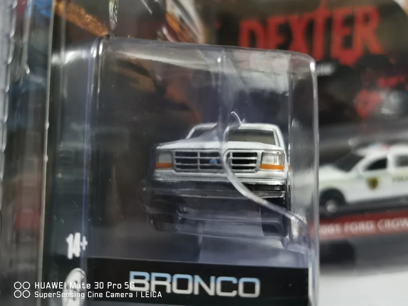 GREENLIGHT 1:64 de 1993 Ford Bronco XLT Colección de fundición de aleación modelo de coche de la decoración de regalo . ' - ' . 2