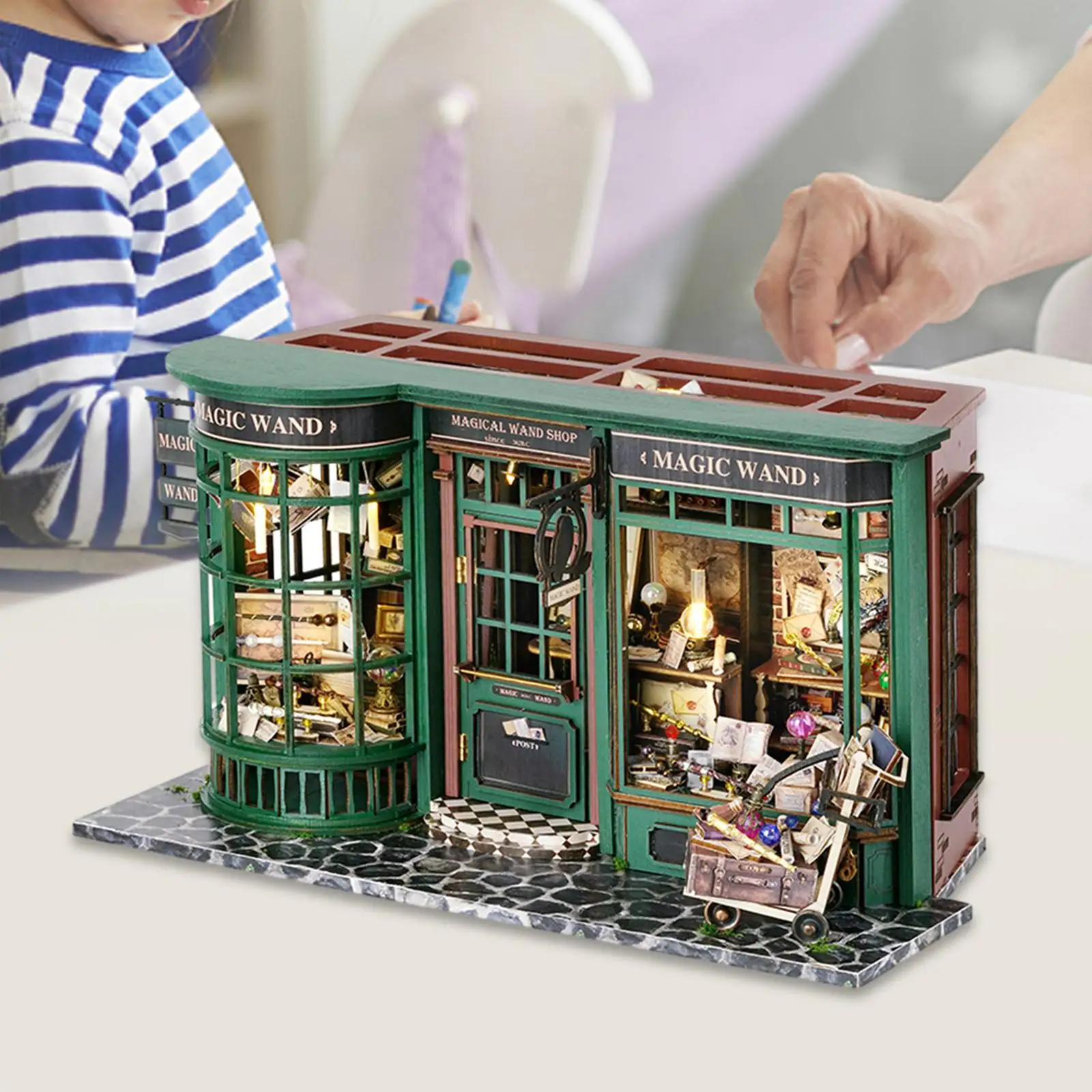 DIY Miniatura casa de Muñecas Europeo Retro con Luces LED 3D Rompecabezas con Accesorios para la Familia el Regalo de Cumpleaños de los Niños Adultos . ' - ' . 0