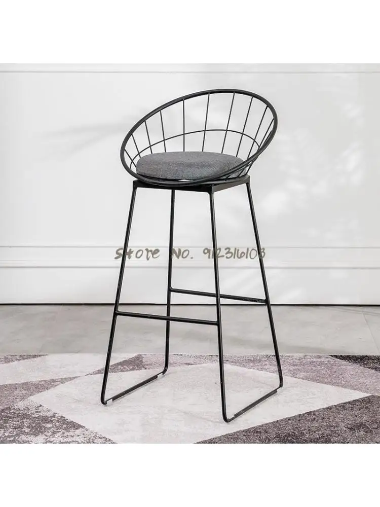 La barra de la silla Nórdica neto rojo moderno simple moda respaldo de hierro casa de silla de comedor de alta pie de una tienda de ropa de heces para tomar fotos . ' - ' . 5